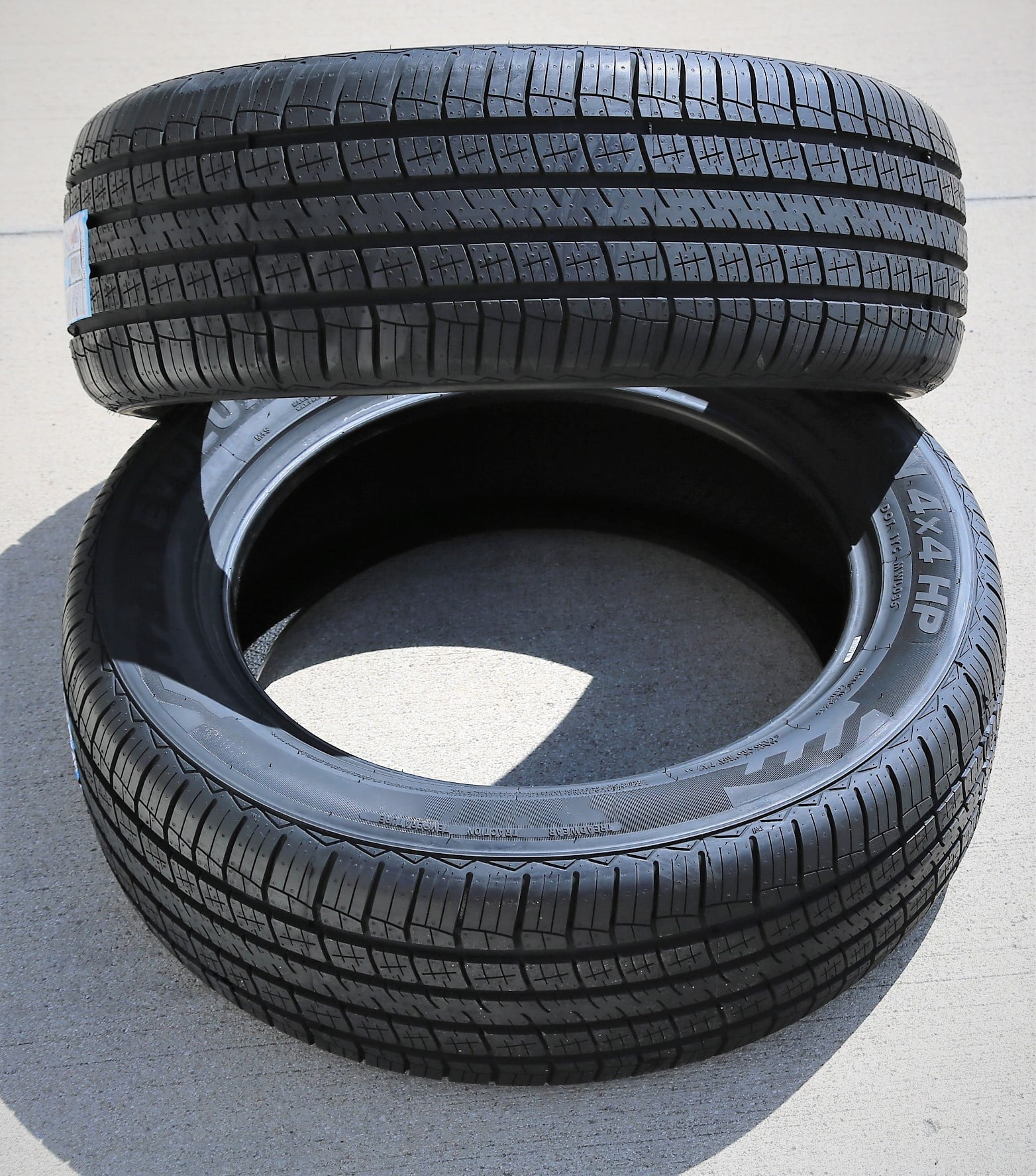 Evoluxx Capricorn 4X4 HP 255/65R17 110H A/S Performance Tire