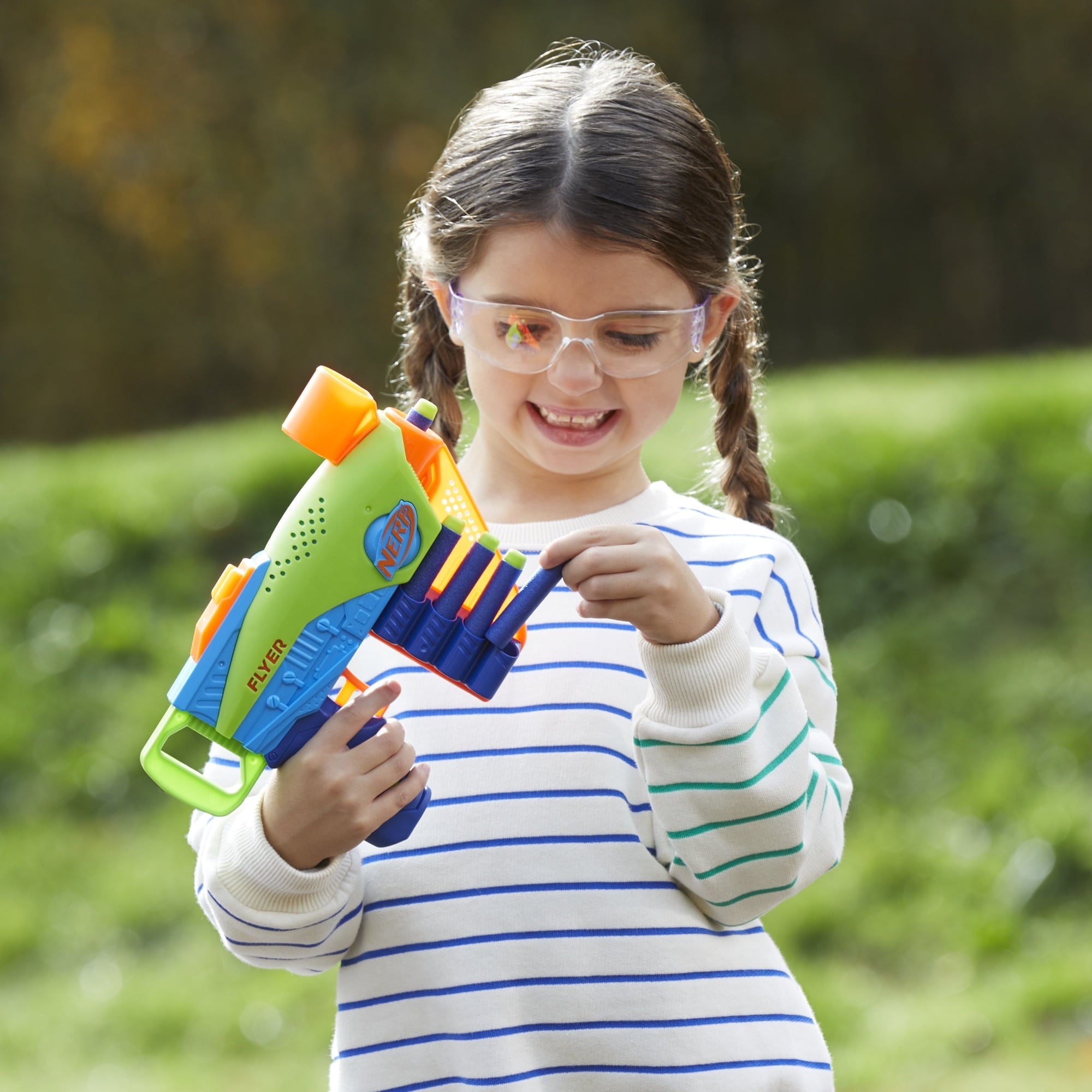 Nerf Elite Jr Flyer, Easy Play Foam Dart Blaster, 5 Nerf Elite Darts, Christmas Stocking Stuffers for Kids, 6+