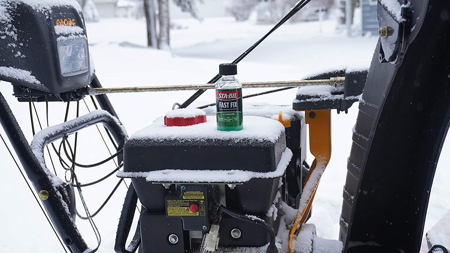 STA-BIL Fast Fix Small Engine Treatment - Cleans Carbs and Injectors - Fixes Rough Running Engines - Eliminates Water - Treats 10 Gallons, 4 fl. oz. 22303, Green