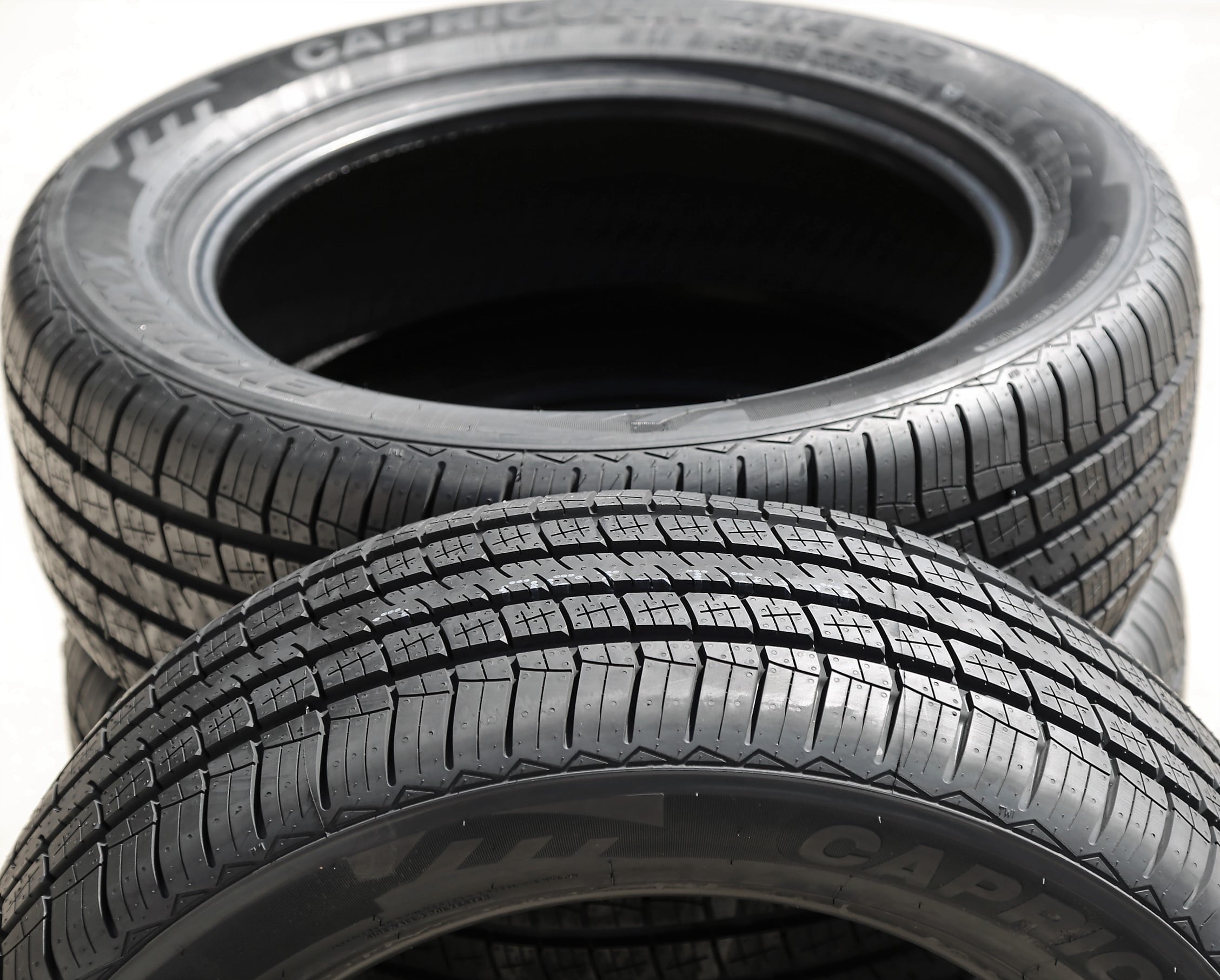 Evoluxx Capricorn 4X4 HP 255/65R17 110H A/S Performance Tire