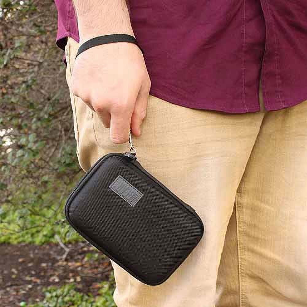USA Gear Hard Shell Electronics Carrying Case with Scratch-Resistant Interior for Smartphones, MP3 Players, GPS Units and More