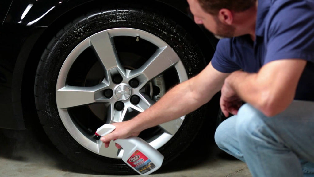 Black Magic Bleche-Wite Tire Cleaner, 32 oz. - 120066