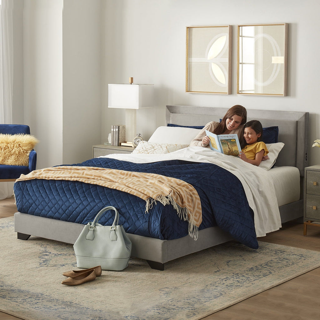 Anchorage Upholstered Queen Bed with LED Lights and USB, Platinum