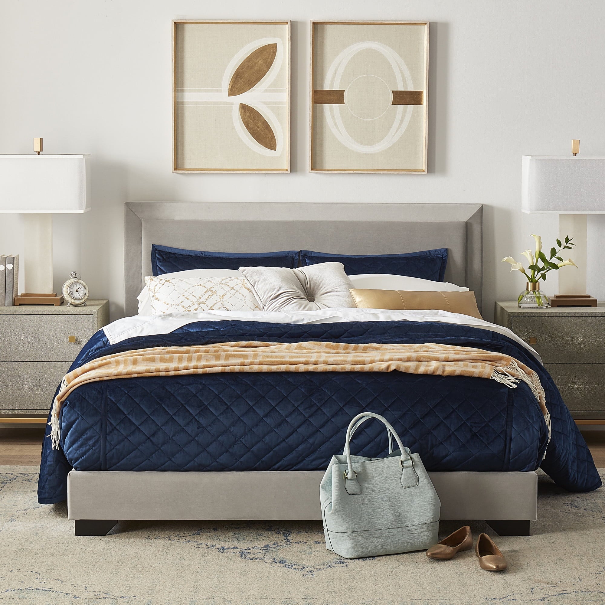 Anchorage Upholstered Queen Bed with LED Lights and USB, Platinum