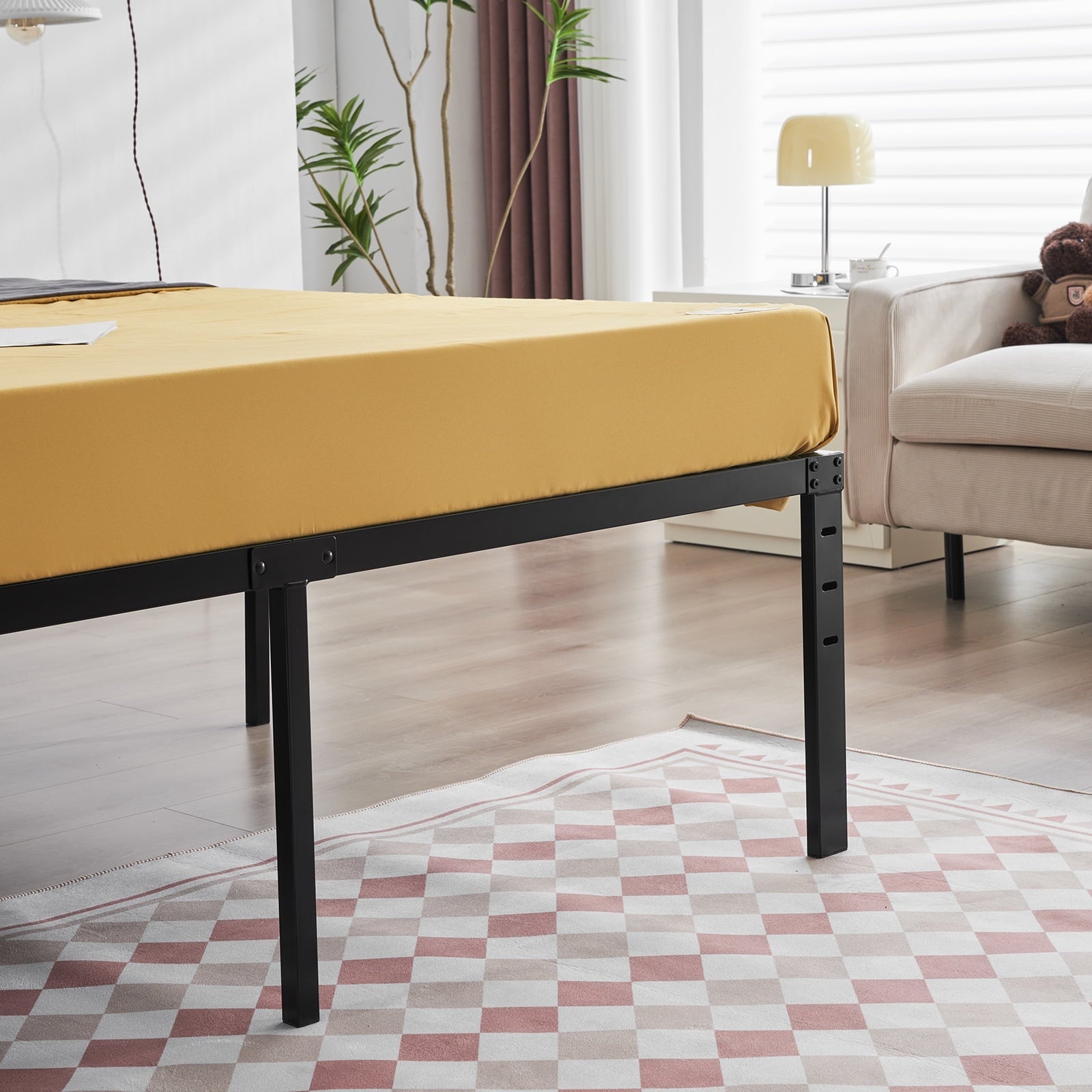 UBesGoo Metal Platform Bed Frame, 18 Inches High, King, Black