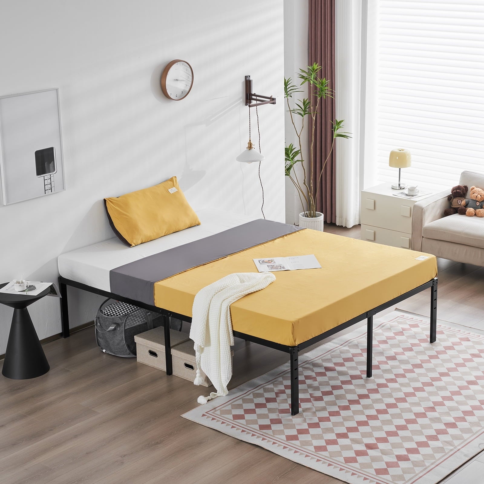 UBesGoo Metal Platform Bed Frame, 18 Inches High, King, Black