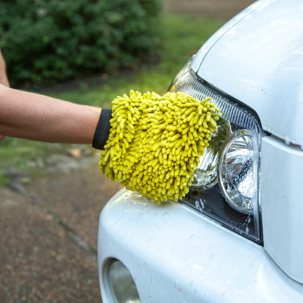 DocaPole Car Cleaning Kit: Car Wash Kit with 5-12’ Extension Pole & Soft  Brush, Car Squeegee, Car Wash Mitt (2X), Microfiber Cleaning Head