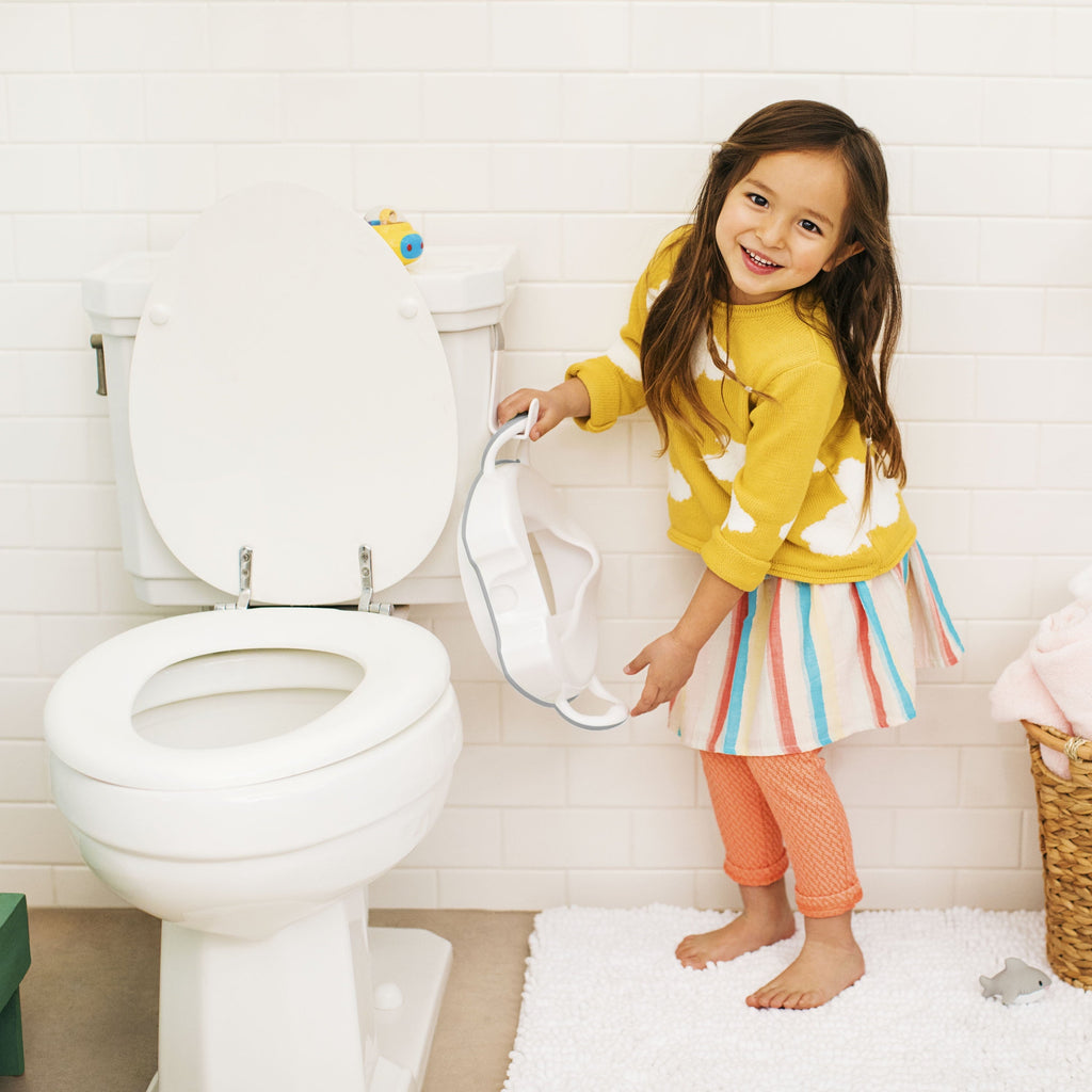 Munchkin Sturdy Toddler Potty Seat, Built-in Handles, Unisex, Gray