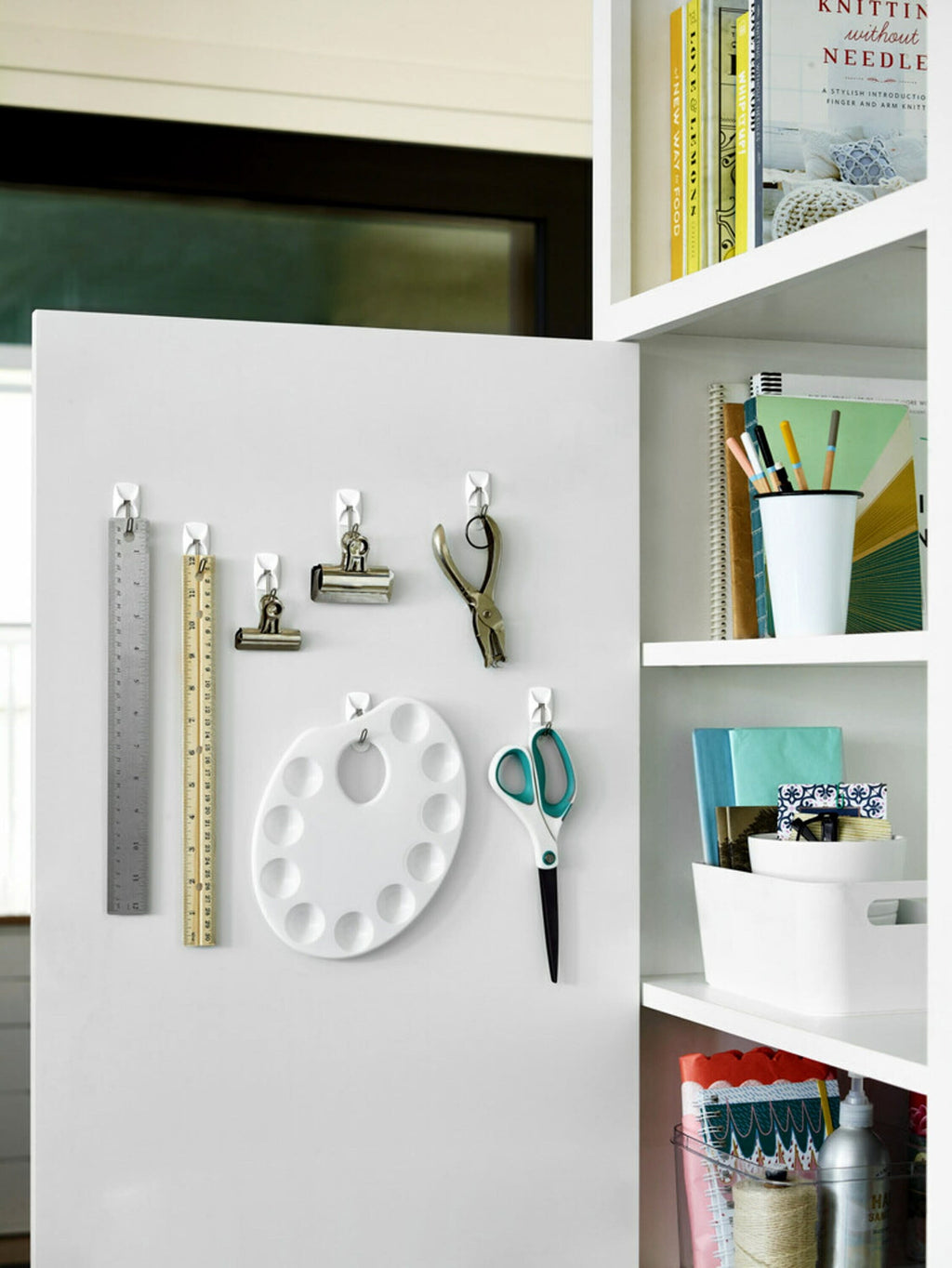 Command Small Wire Toggle Hooks, White, Damage Free Christmas Organizer, 22 Hooks