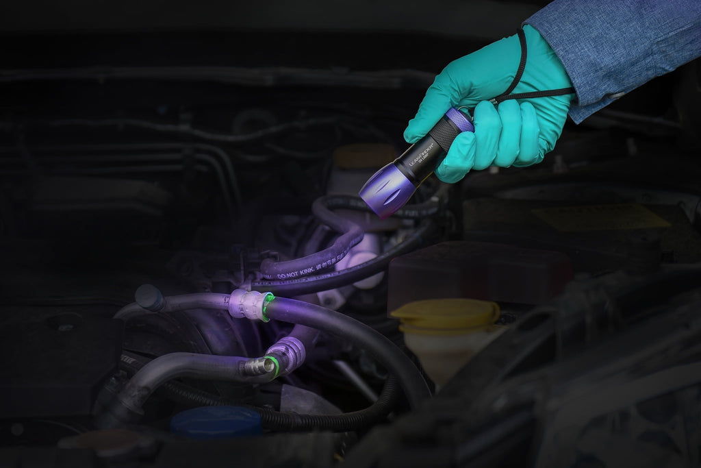 LeakFinder LF1001CS Automotive Universal Air Conditioner Refrigerant Leak Detection Dye, Services R134a, R-1234yf Systems, 1oz AC Fluorescent Dye Bottle
