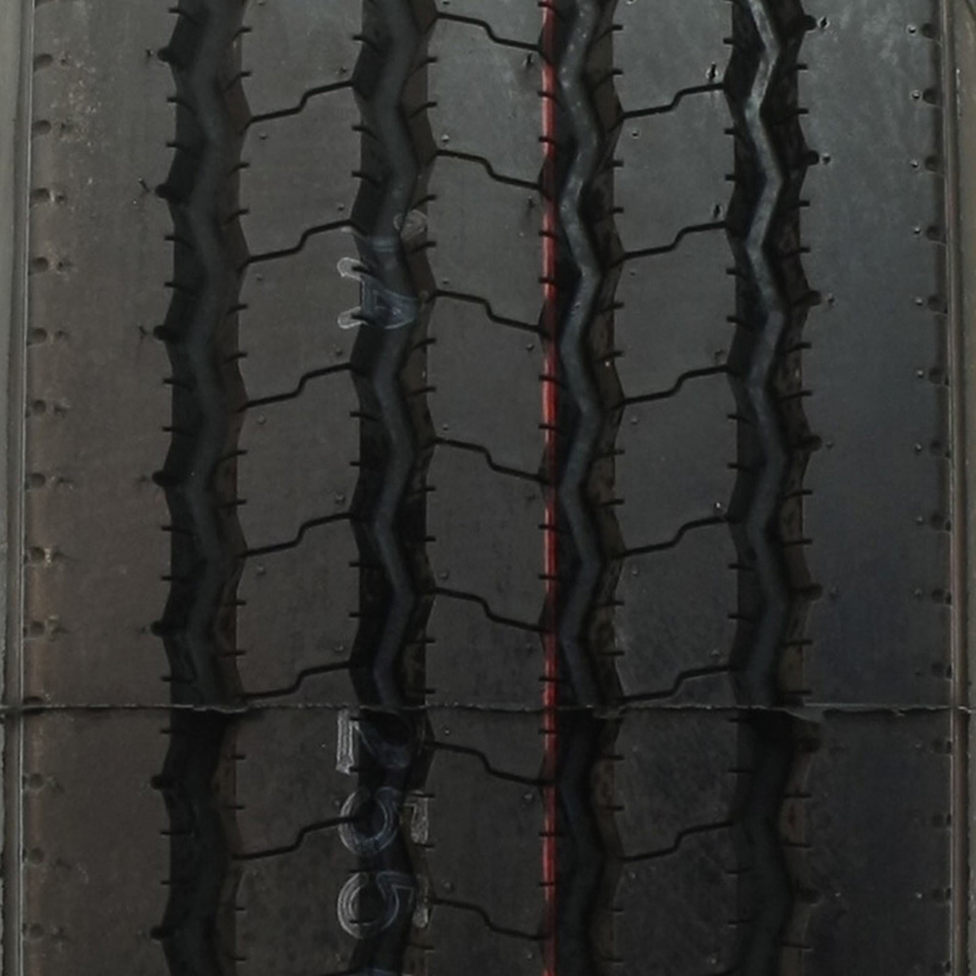 Double Coin RT500 255/70R22.5 140/137N H Commercial Tire