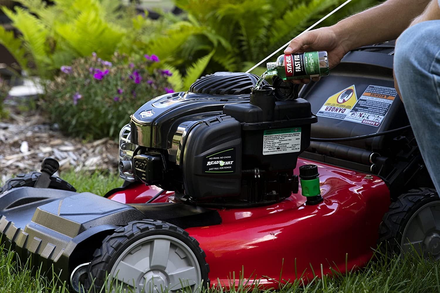 STA-BIL Fast Fix Small Engine Treatment - Cleans Carbs and Injectors - Fixes Rough Running Engines - Eliminates Water - Treats 10 Gallons, 4 fl. oz. 22303, Green