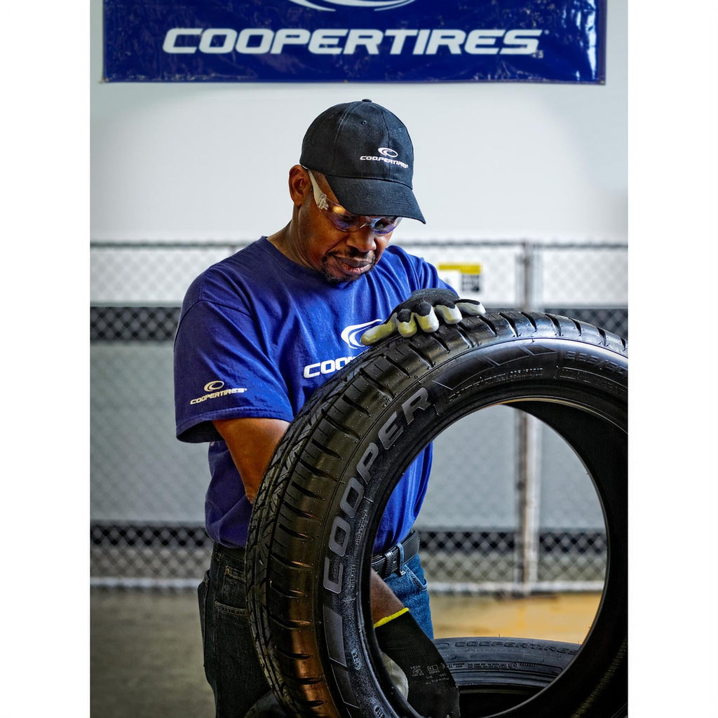 Starfire Solarus AS 225/65R17 102H All-Season Tire