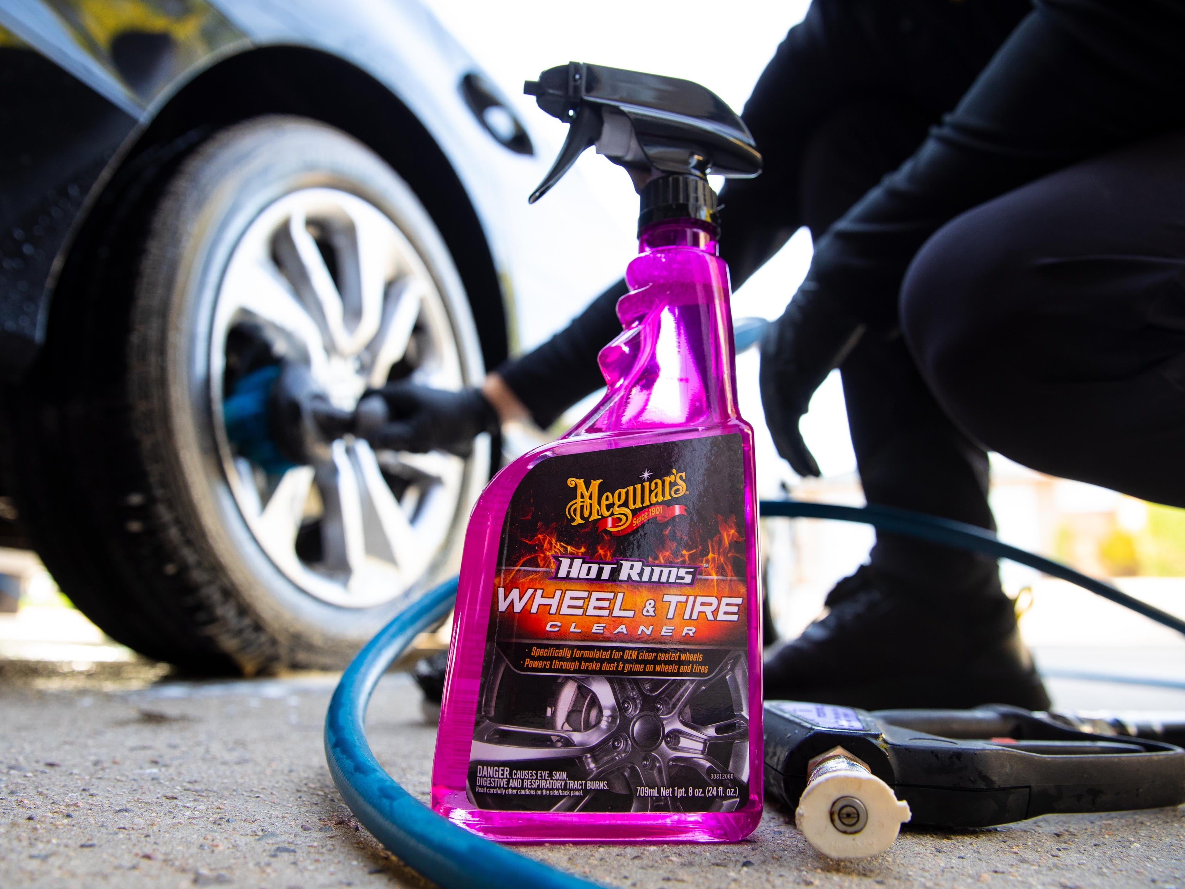 Meguiar's Hot Rims Wheel and Tire Cleaner, G9524, 24 oz