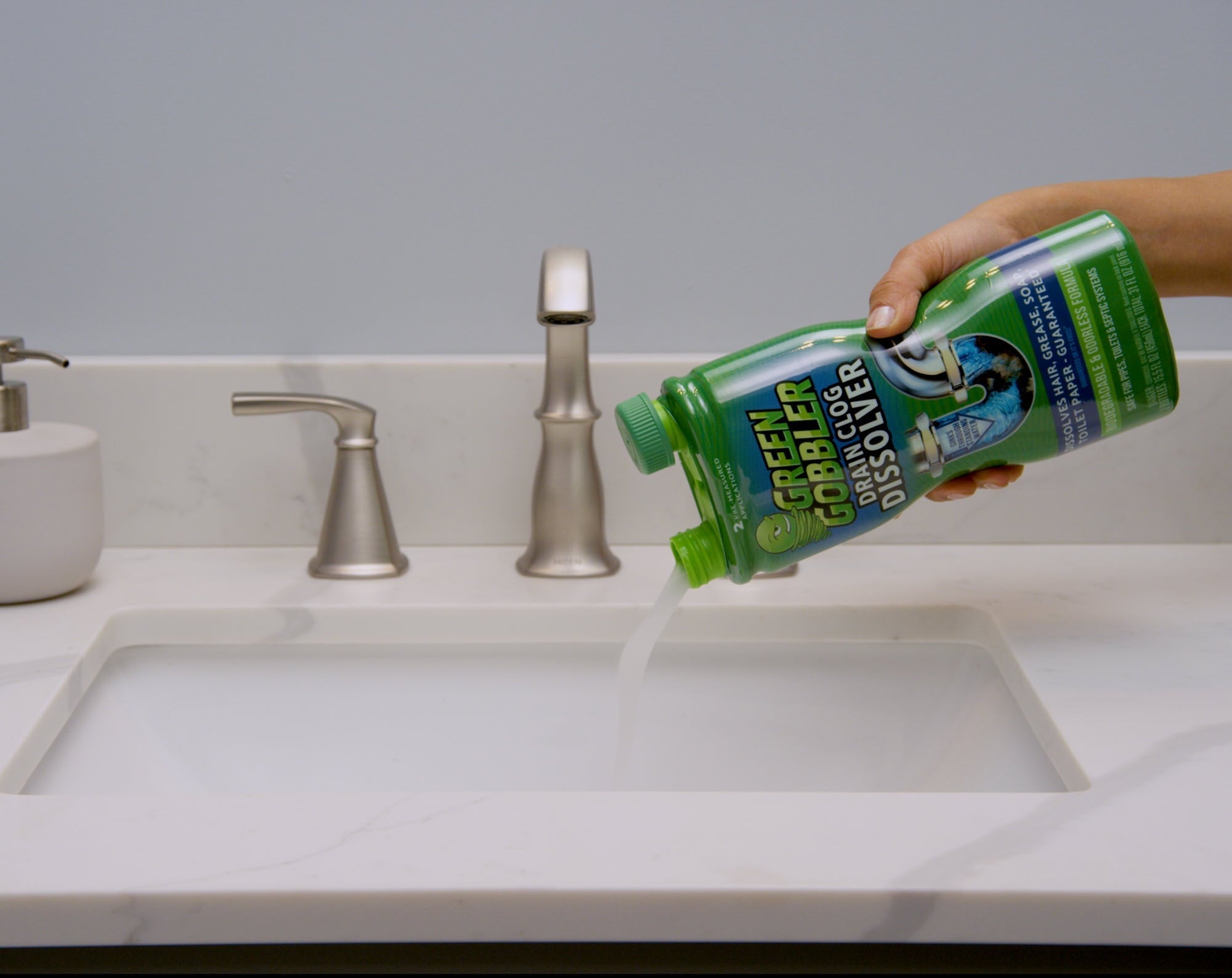 Green Gobbler Drain Clog Remover & Cleaner for Toilets, Sinks, Showers  Septic-Safe,  31 oz