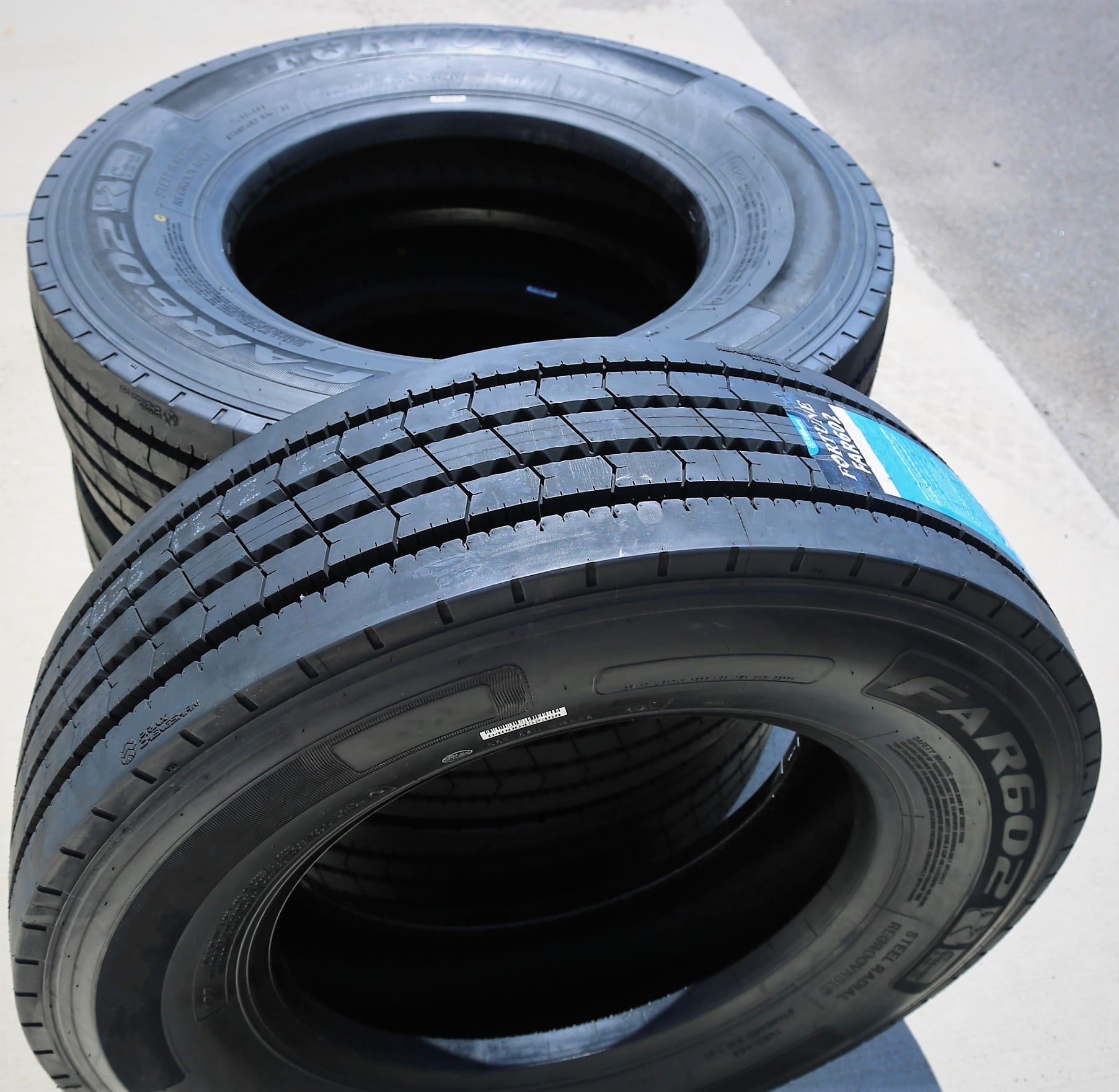 Fortune FAR602 235/75R17.5 Load J 18 Ply All Position Commercial Tire