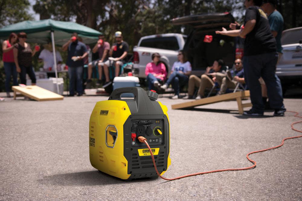 Champion Power Equipment 2500-Watt Ultralight Portable Inverter Generator