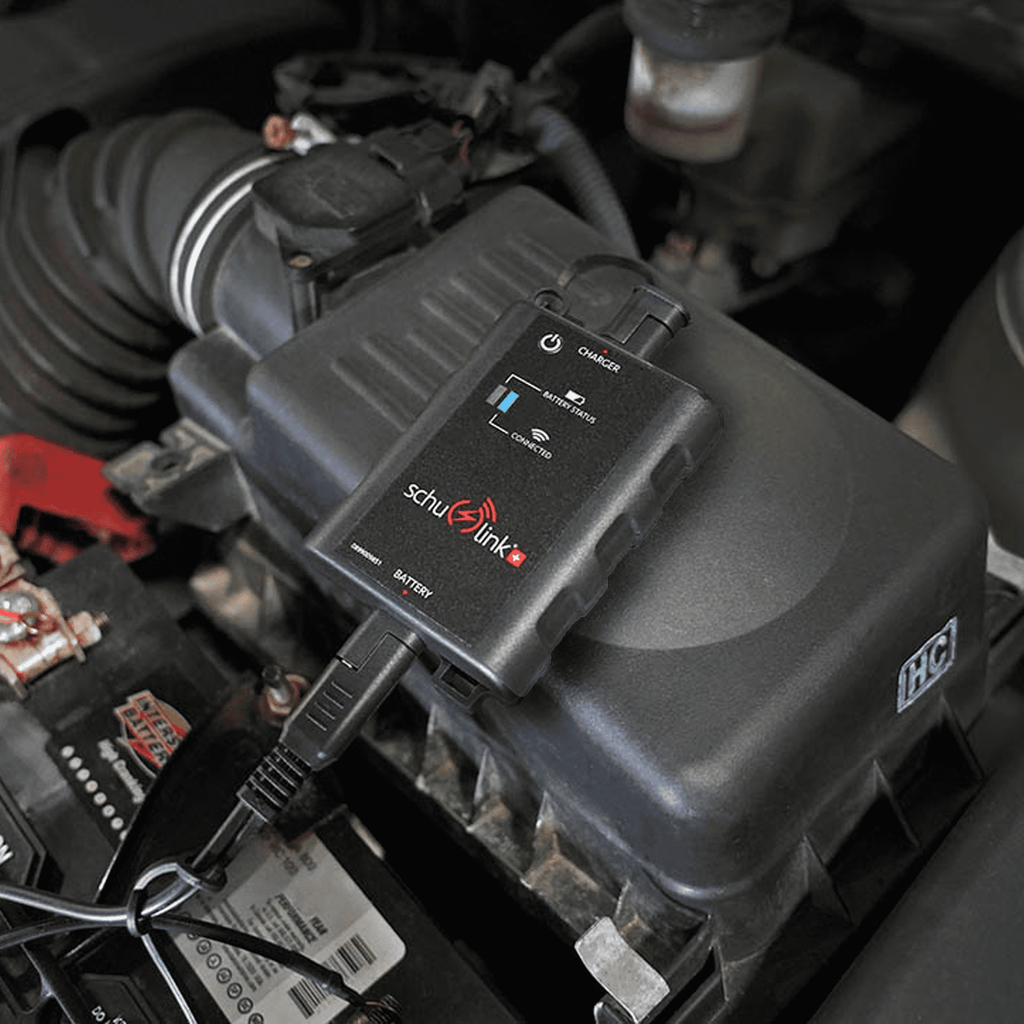 Schumacher Electric 1000 Watt / 2000 Peak Watt Power Converter