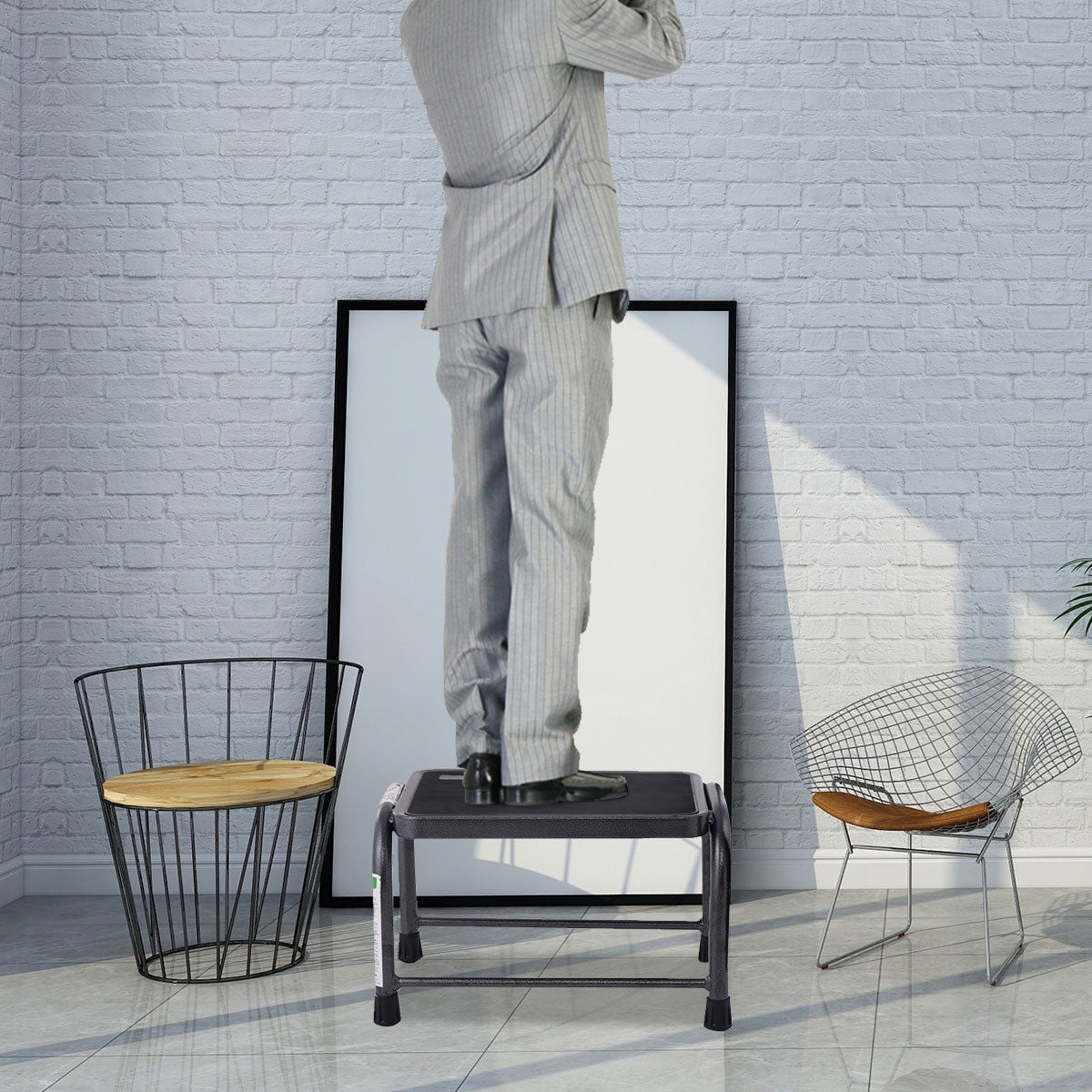 Gymax 330 Lbs Load Capacity Non-Slip Handy Support Step Stool