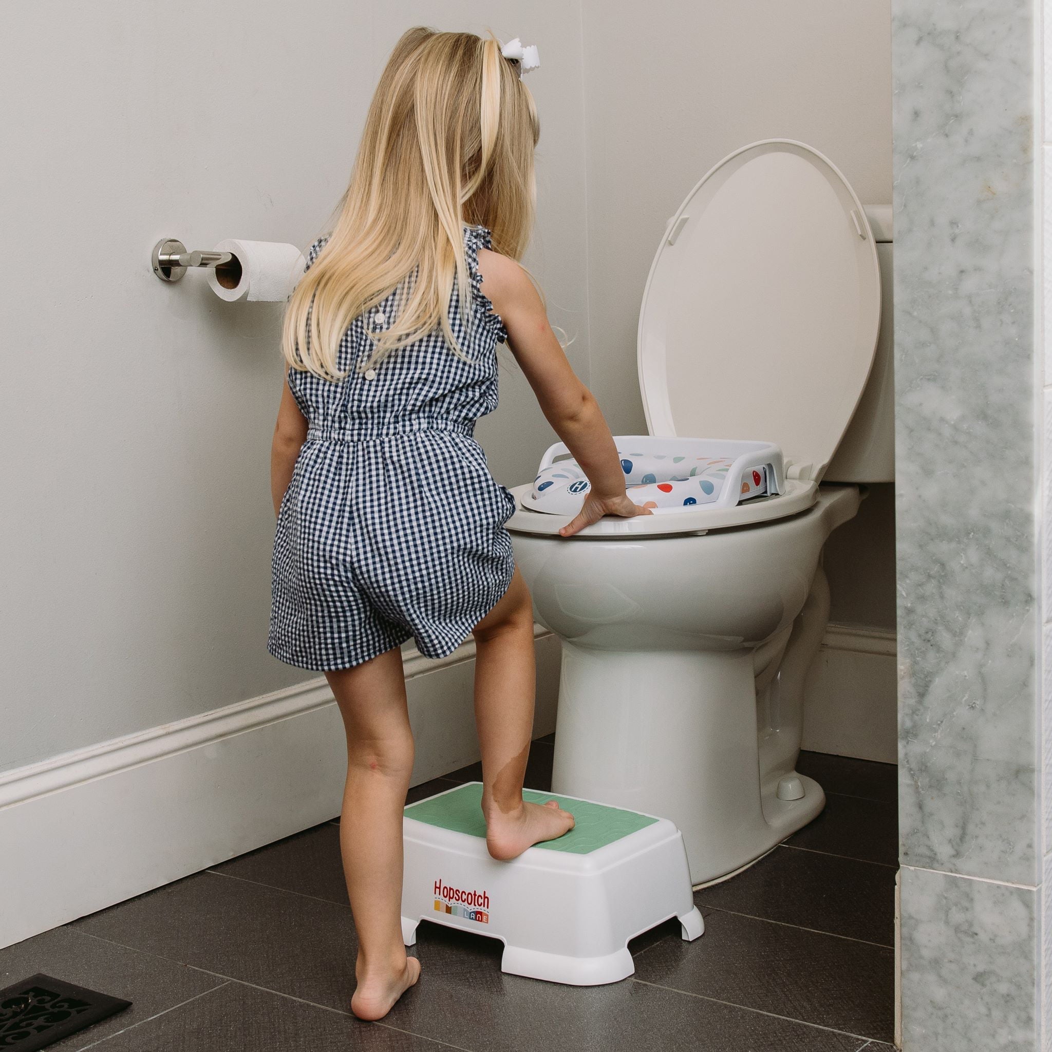 Hopscotch Lane 1-Step Stool for Kids - Unisex | Plastic