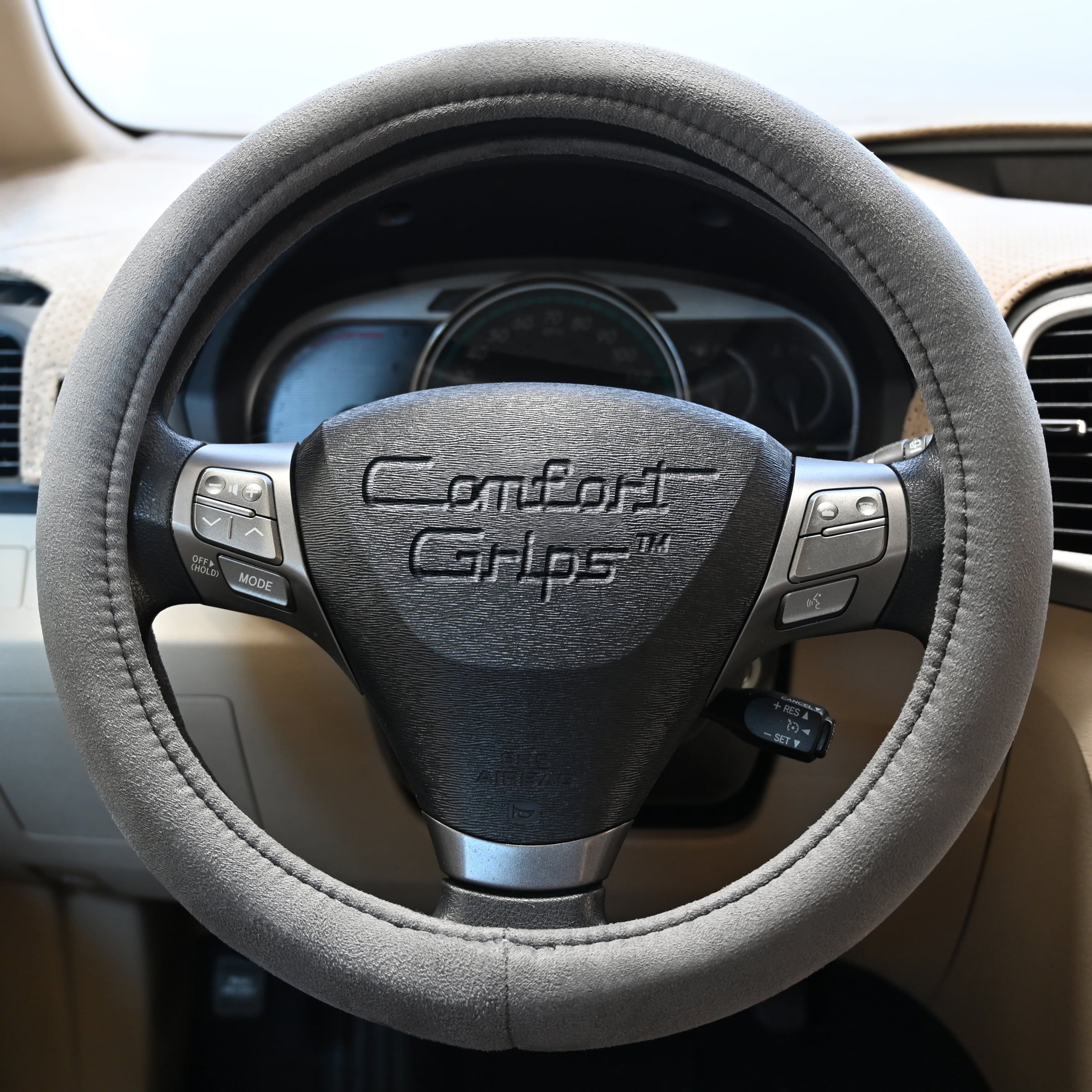 Comfort Grips - Steering Wheel Cover / Seat Belt Cushions Combo Pack Large (15.5 - 16.4) Grey