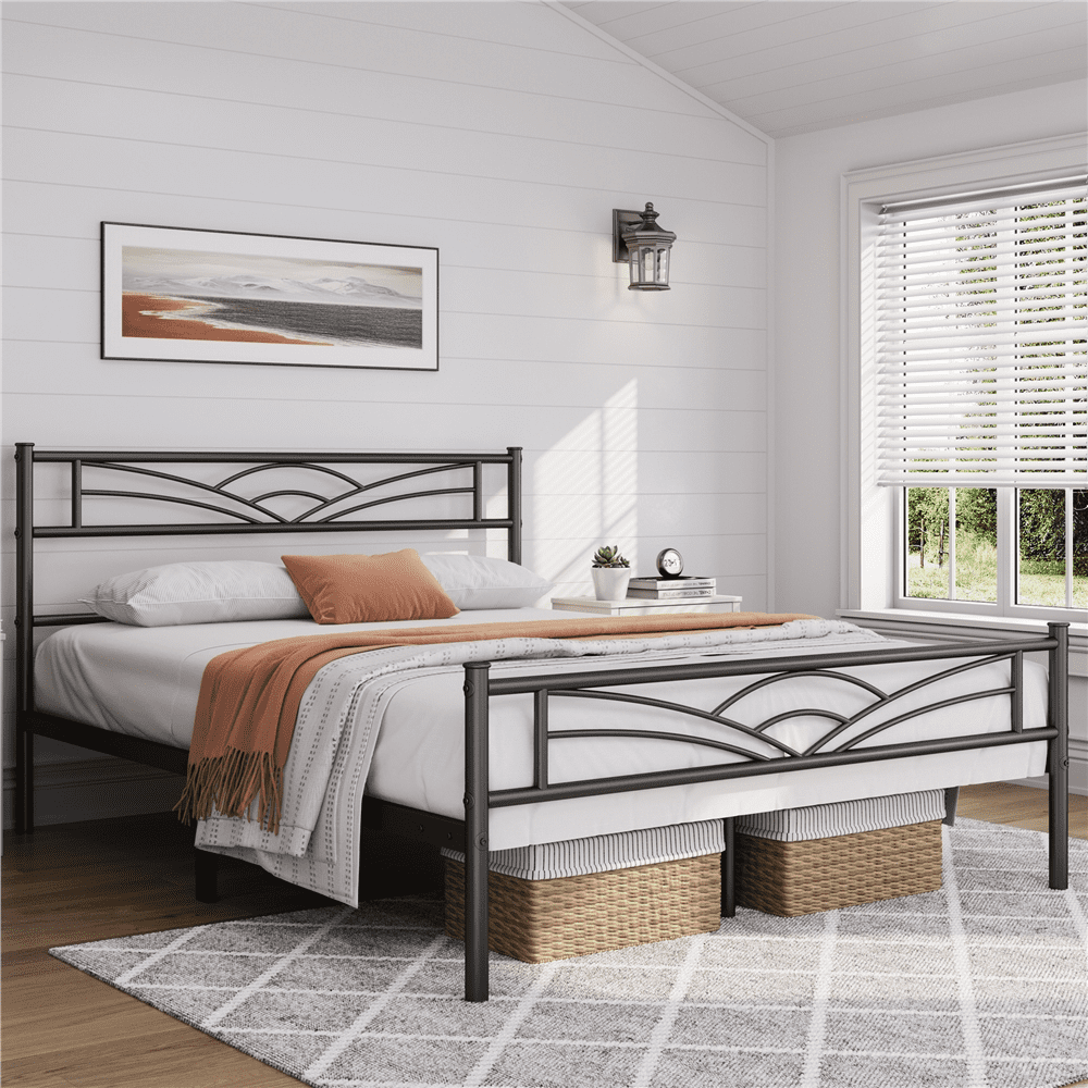 Easyfashion Skylar Cloud-Inspired Design Metal Bed, Queen, Black