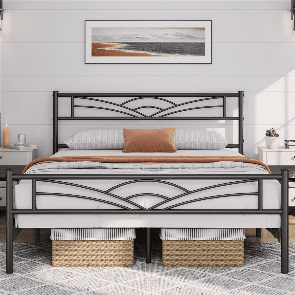 Easyfashion Skylar Cloud-Inspired Design Metal Bed, Queen, Black