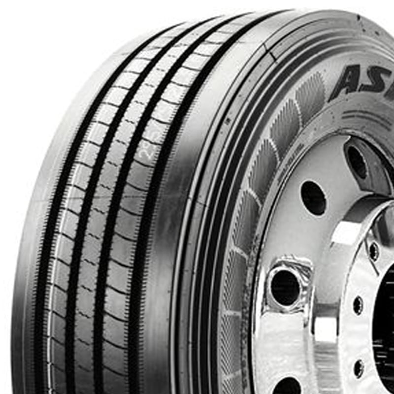 Carlisle Farm Specialist I-1 Farm Tire - 32X15.50X16.5 LRG/14ply