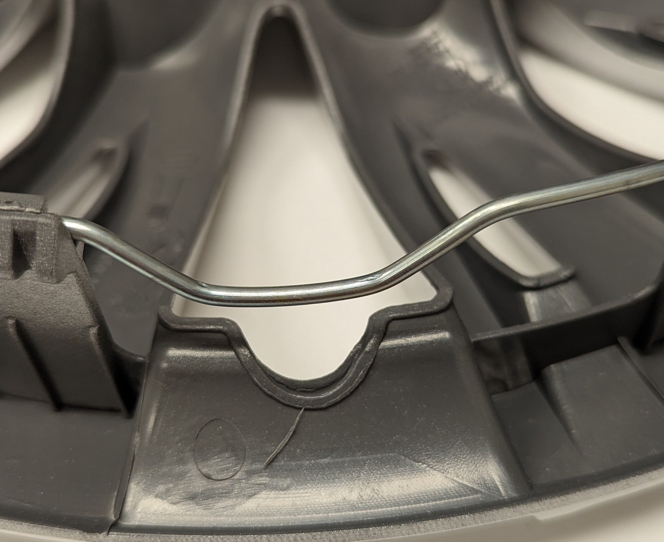 15-inch Wheel Cover, Silver Alloy Finish, Auto Drive Brand, ABS Plastic Material, Mfg Part No. KT1037-15SL
