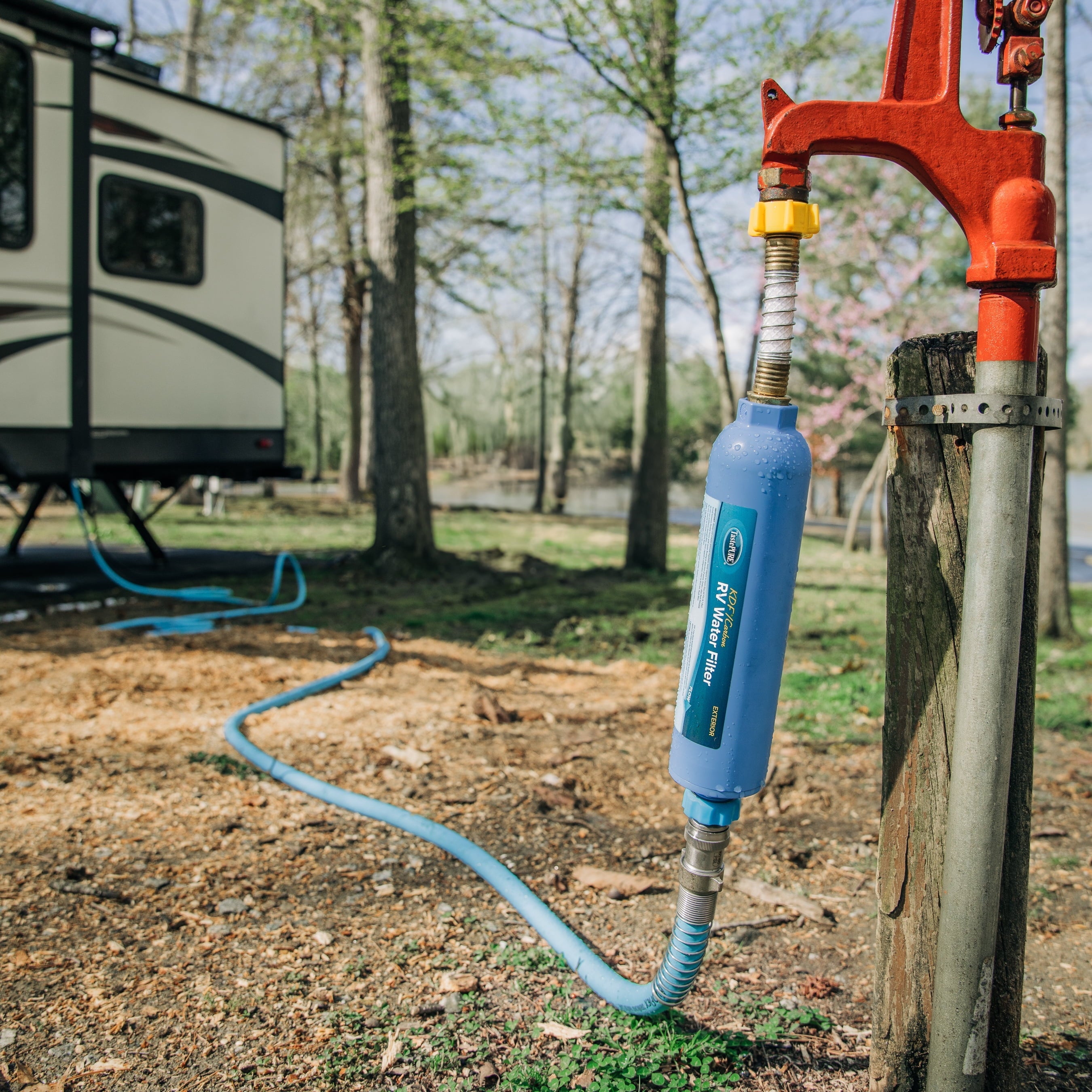 Camco TastePURE Camper/RV Water Filter | Inline Water Filter Reduces Bad Taste, Odor, Chlorine & Sediment | Ideal for RVs, Campers, Travel Trailers, Boats | 2-Pack (40045)