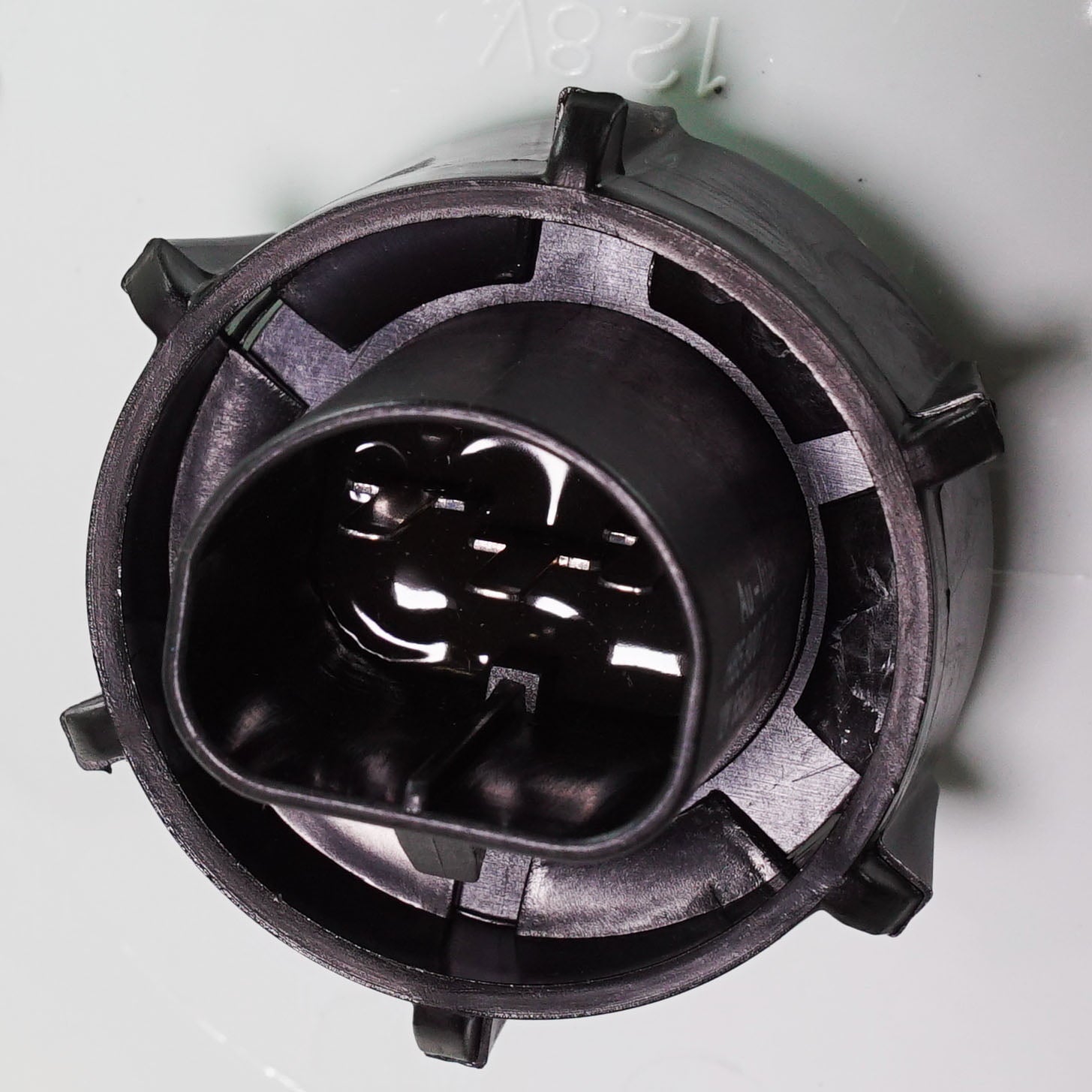 Headlight Compatible With 1999-2002 Ford E-450 Econoline Super Duty 1999-2007 E-350 Right Passenger Halogen With bulb(s)
