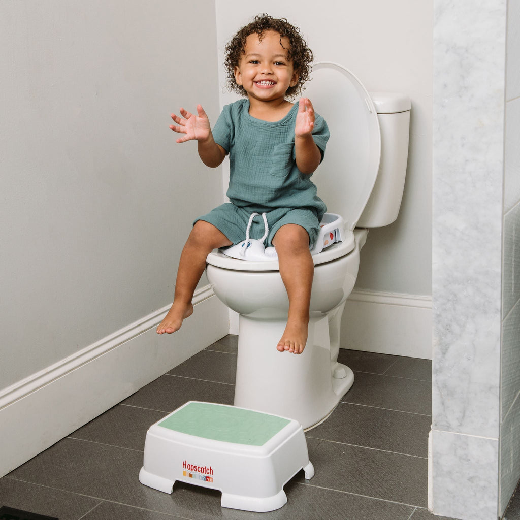 Hopscotch Lane Toddler Soft Potty Training Seat with Storage Hook and Handles, Unisex