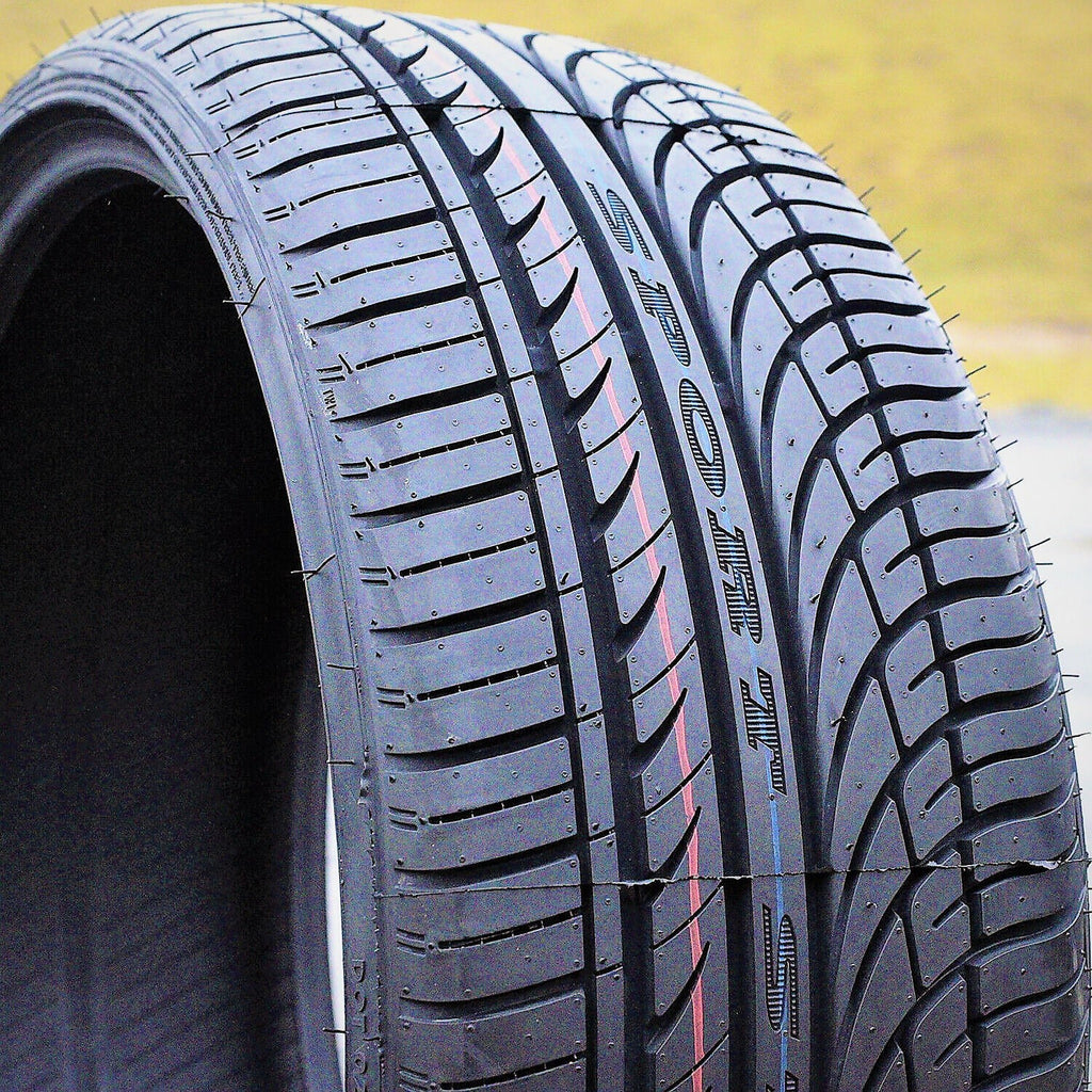 Fullway HP108 305/35R24 112V XL AS A/S Performance Tire