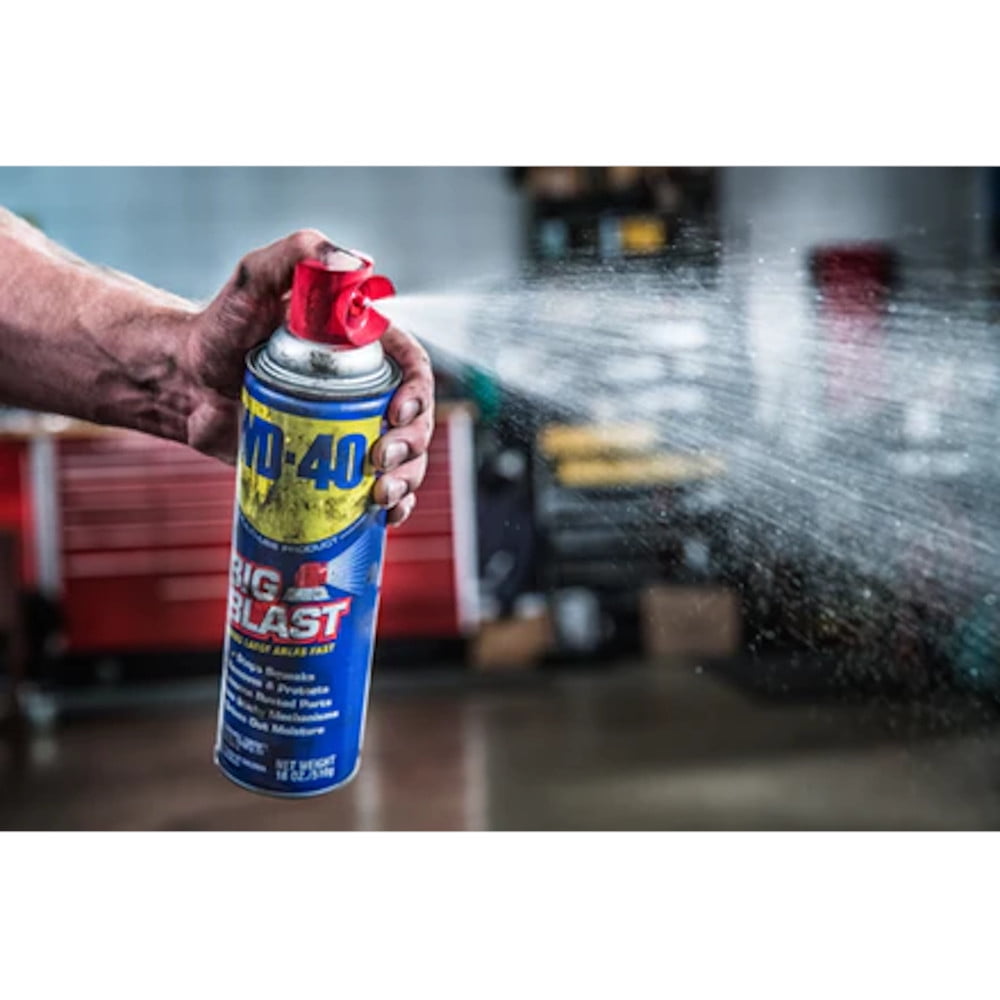 Original WD-40 Formula, Multi-Use Product Big-Blast, Multi-Purpose Lubricant with Wide Nozzle Spray, 18oz