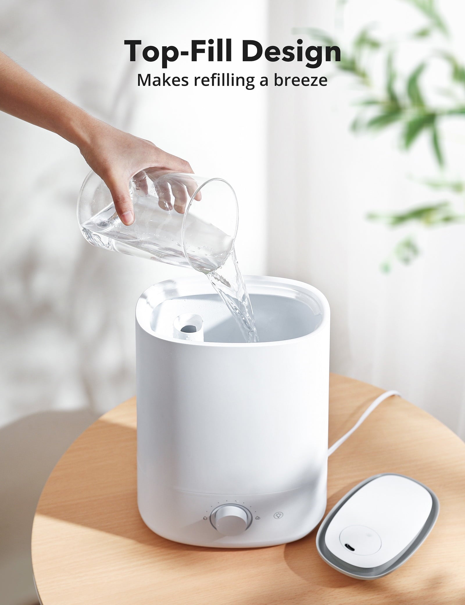 TaoTronics Humidifier, Top Fill 4.5L Ultrasonic Cool Mist Humidifiers with Essential Oil Tray, Nano-Coating, Auto Shut-off for Bedroom, Living Room, Home and Office, 100 sq ft, White