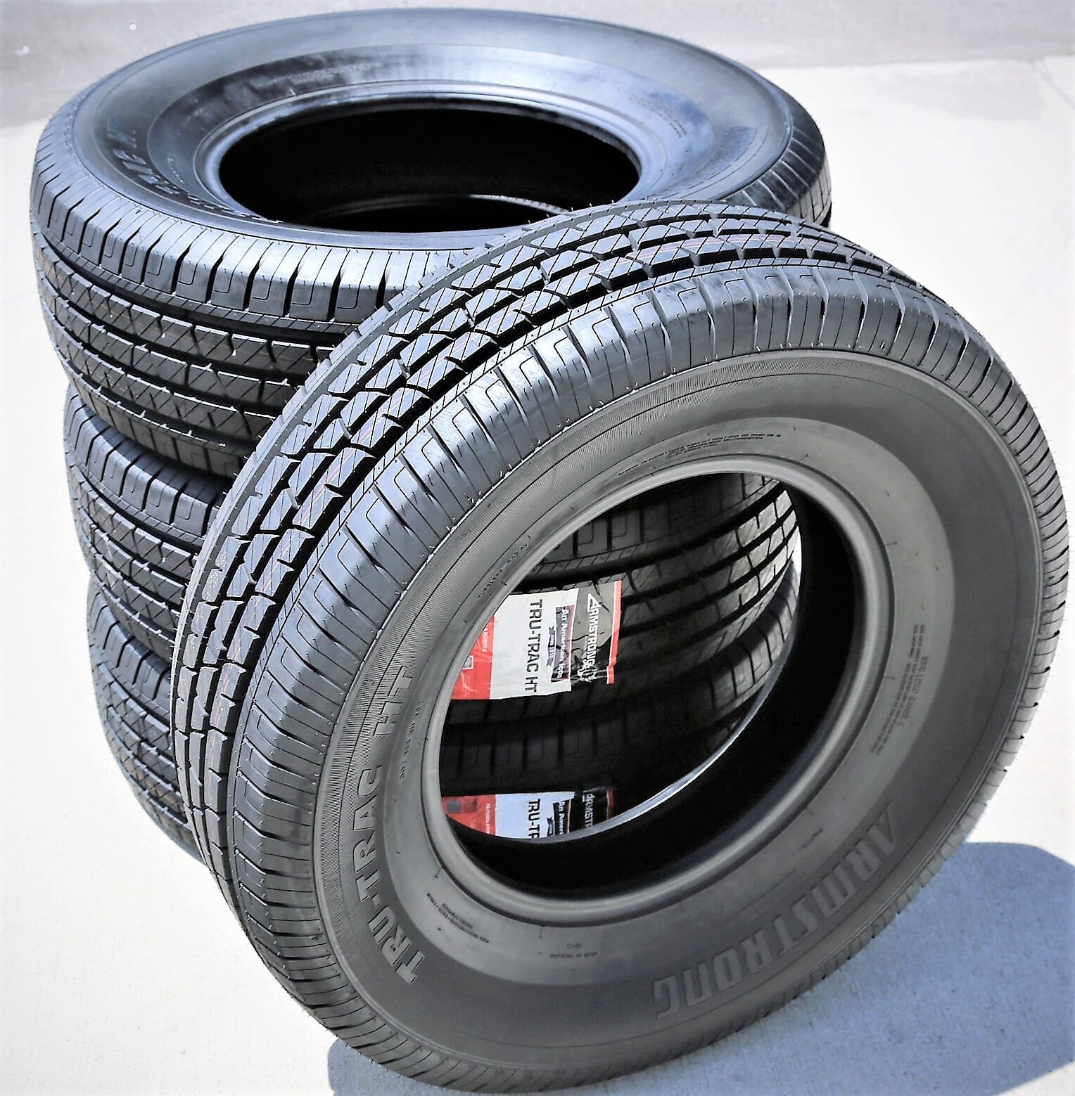 ARMSTRONG TRU-TRAC H/T LT275/65R18 123/120R BSW ALL SEASON TIRE Fits: 2019-23 Chevrolet Silverado 1500 LT Trail Boss, 2019-21 GMC Sierra 1500 AT4