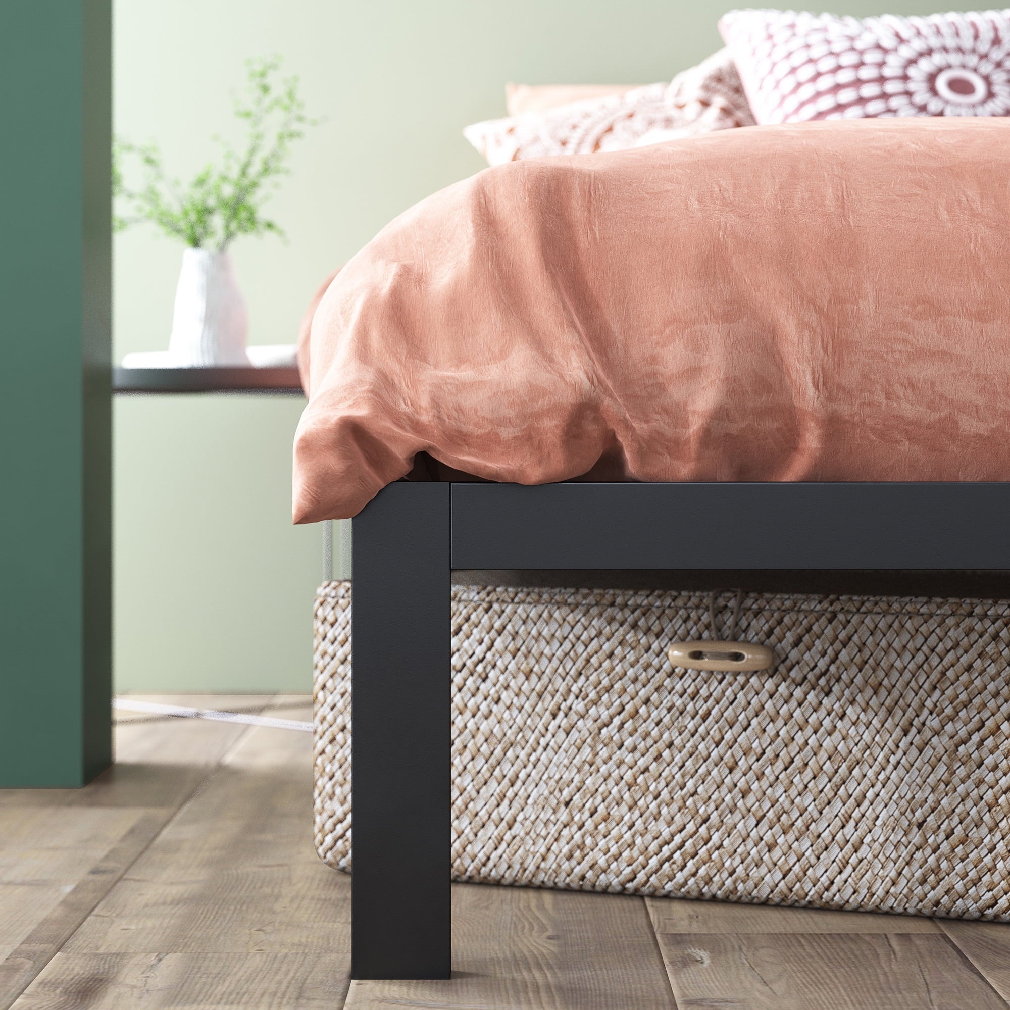 Zinus 14" Mia Black Metal Platform Bed Frame, King