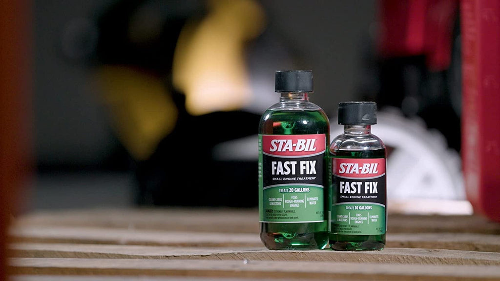 STA-BIL Fast Fix Small Engine Treatment - Cleans Carbs and Injectors - Fixes Rough Running Engines - Eliminates Water - Treats 10 Gallons, 4 fl. oz. 22303, Green